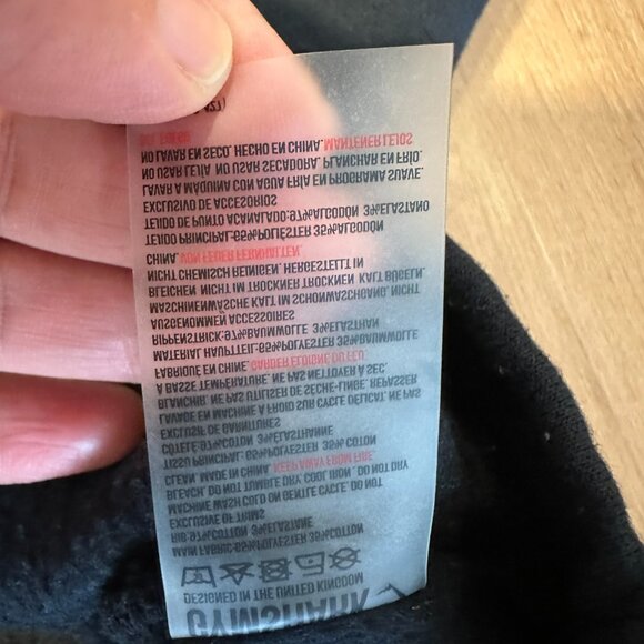 GYMSHARK Legacy Cropped Sweater - Picture 10 of 11